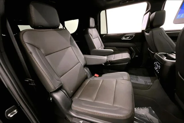 Used 2023 Black Chevrolet High Country image 26