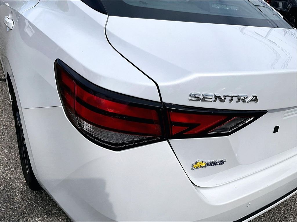 Used 2024 White Nissan SV image 31