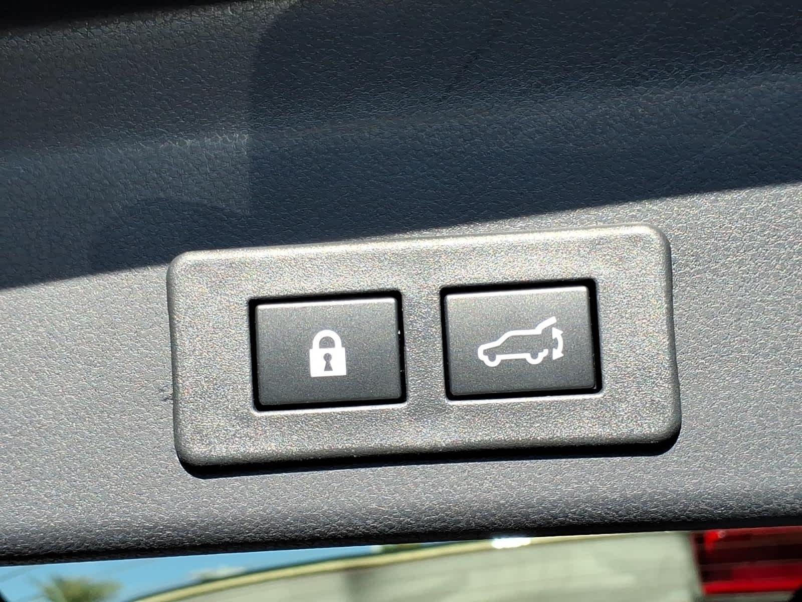 New 2026 AUTUMN GREEN METALLIC Subaru Touring 7-Passenger image 13