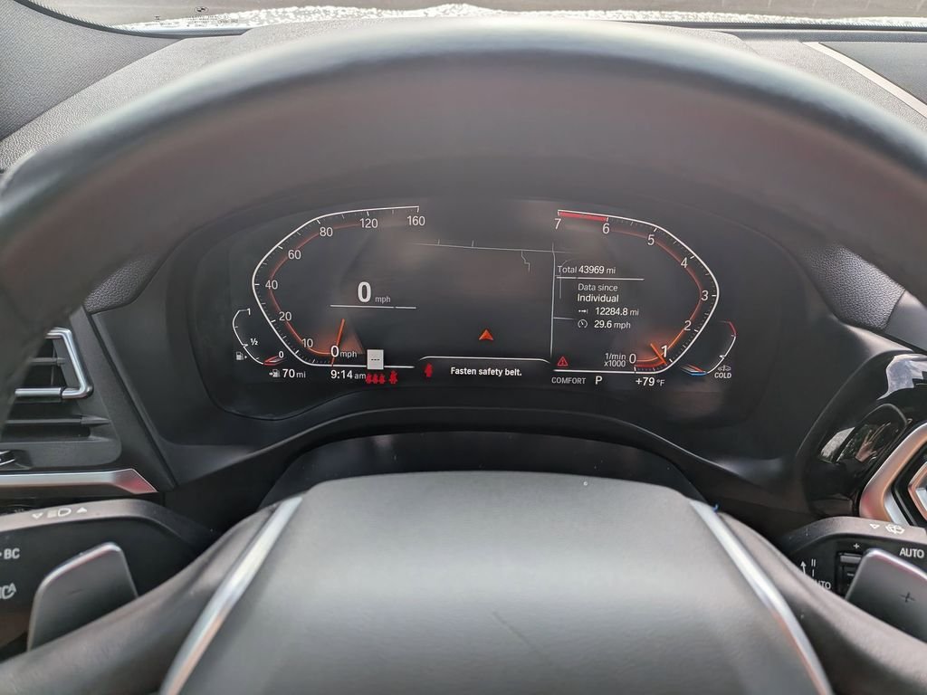 Used 2023  BMW xDrive30i image 11