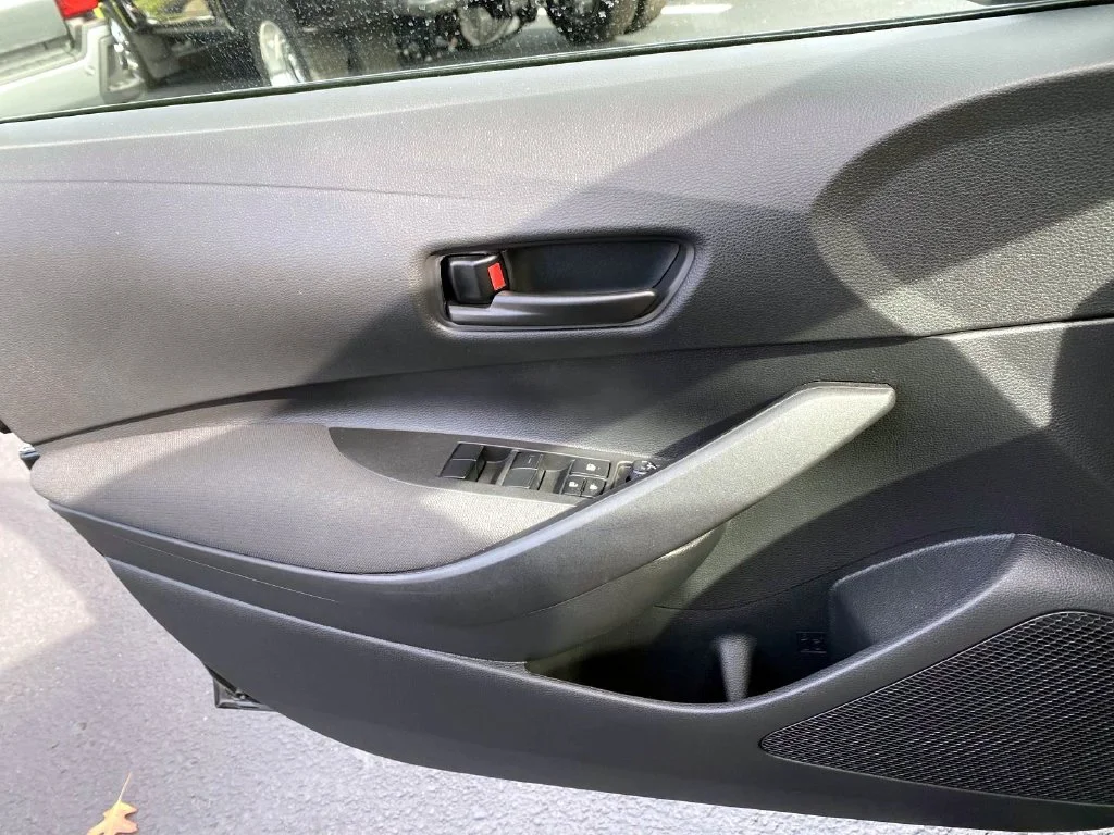 Used 2025 Midnight Black Metallic Toyota LE image 20