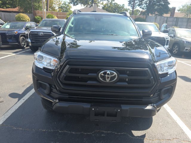 Used 2022 Midnight Black Metallic Toyota SR image 2
