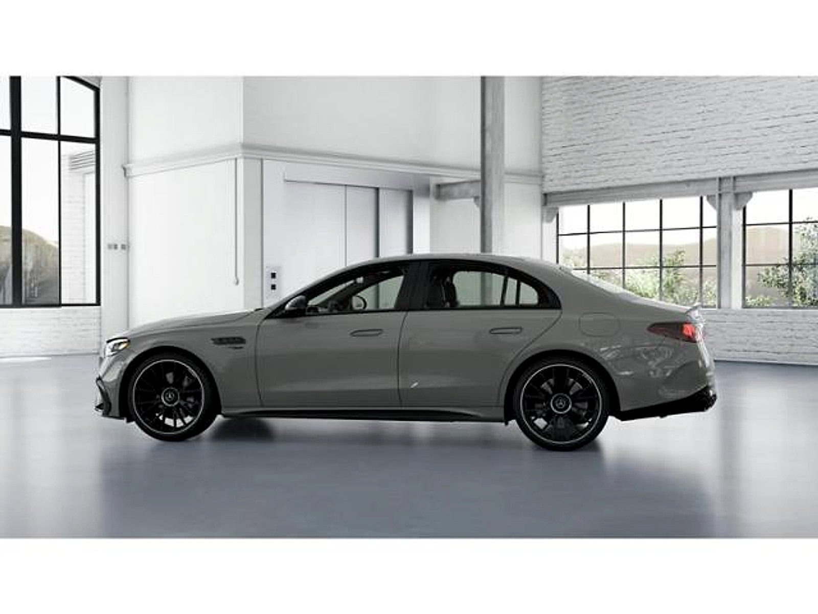 New 2027 MANUFAKTUR Alpine Grey Mercedes-Benz AMG® E 53 Hybrid image 73