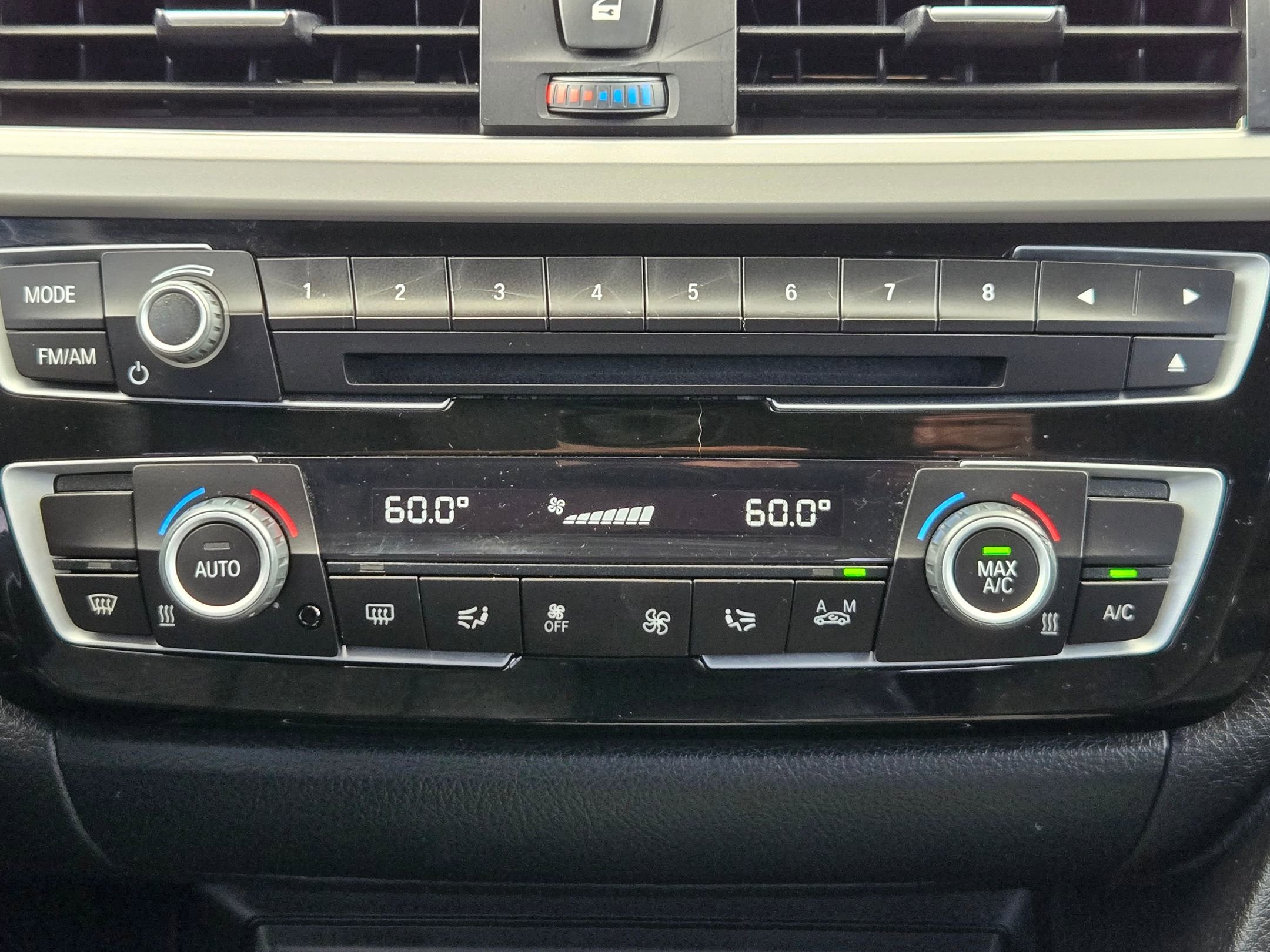Used 2018 Black BMW 320i image 15