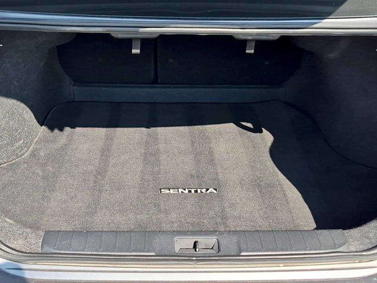 Used 2024 Gun Metallic Nissan SV Xtronic CVT image 24