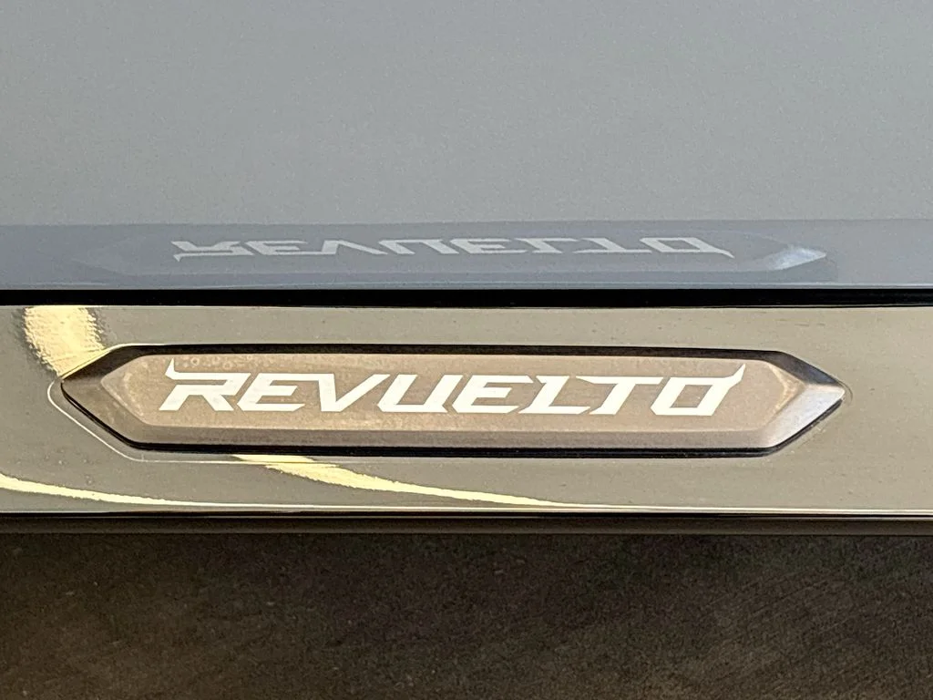 2024 Lamborghini Revuelto Base - Photo 22
