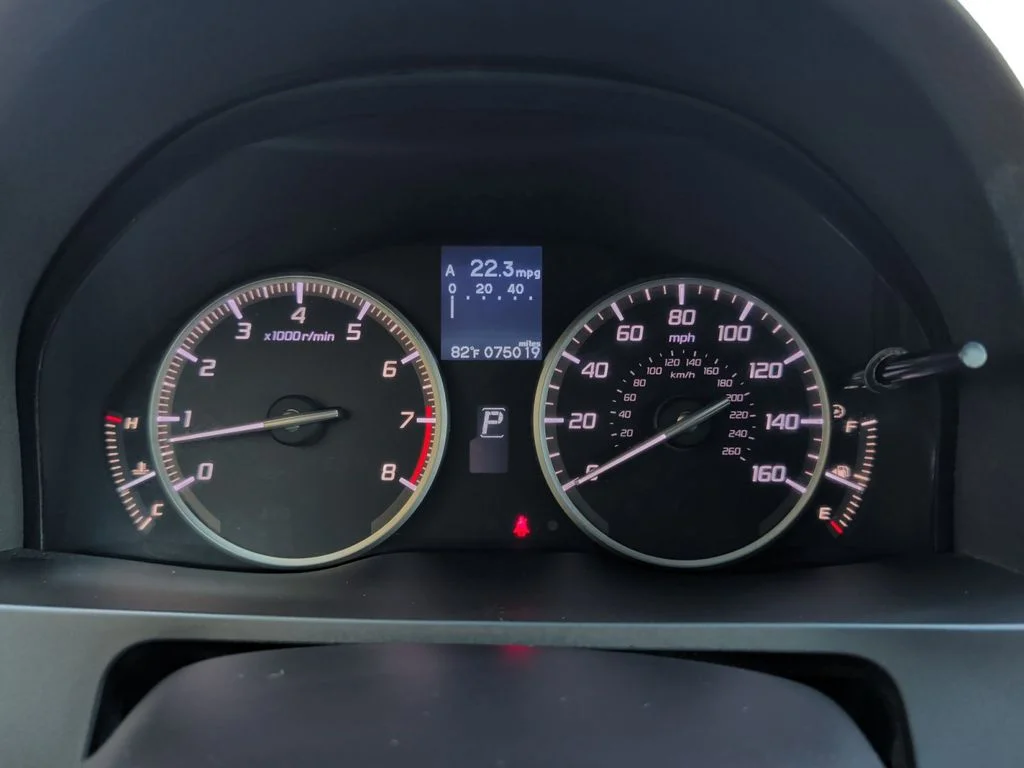 Used 2015 Silver Acura Base image 13