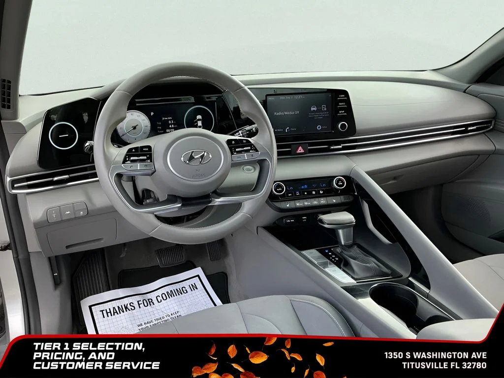 Used 2021 Silver Hyundai SEL image 21
