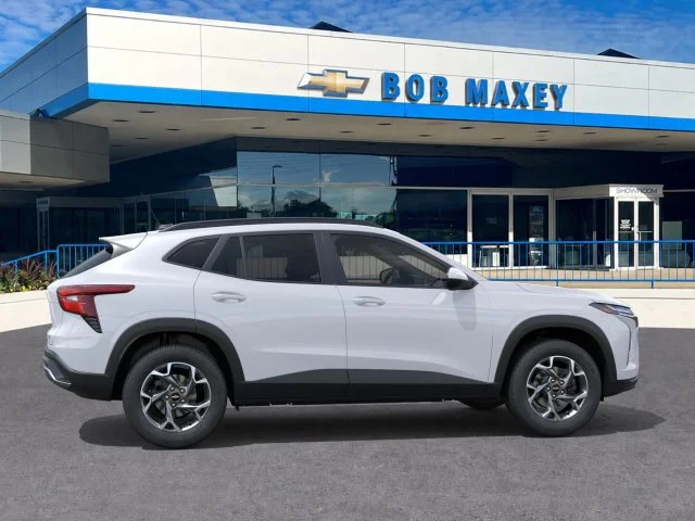 New 2026 Summit White Chevrolet LT image 5