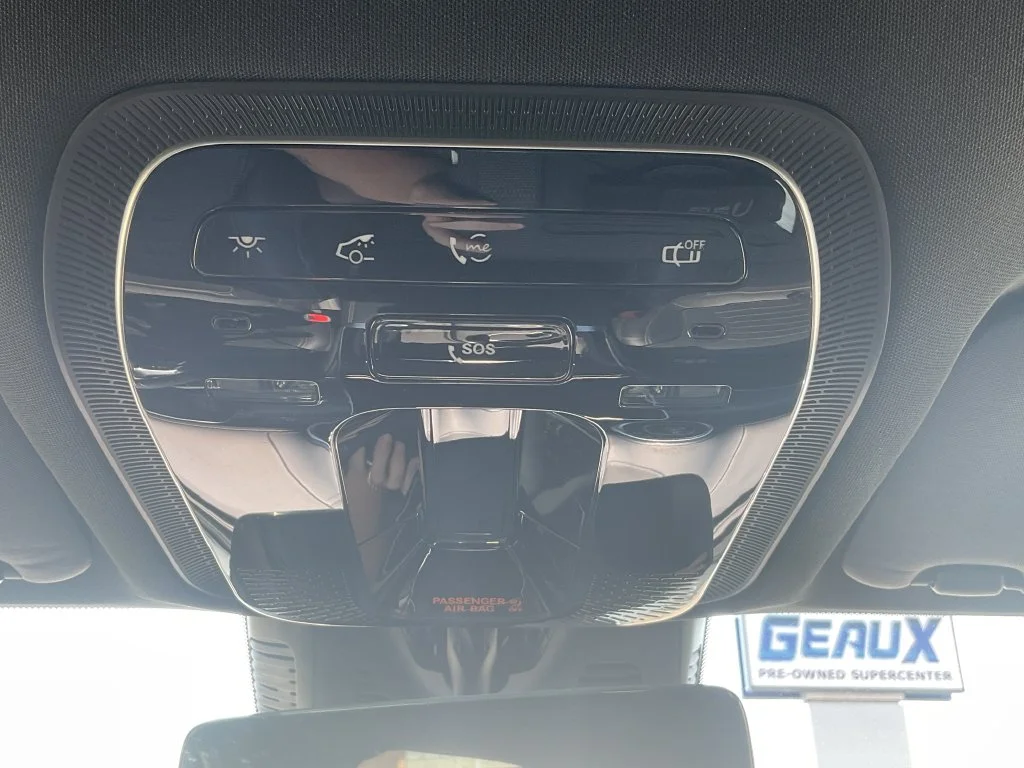 Used 2025 Black Mercedes-Benz GLC 300 image 24
