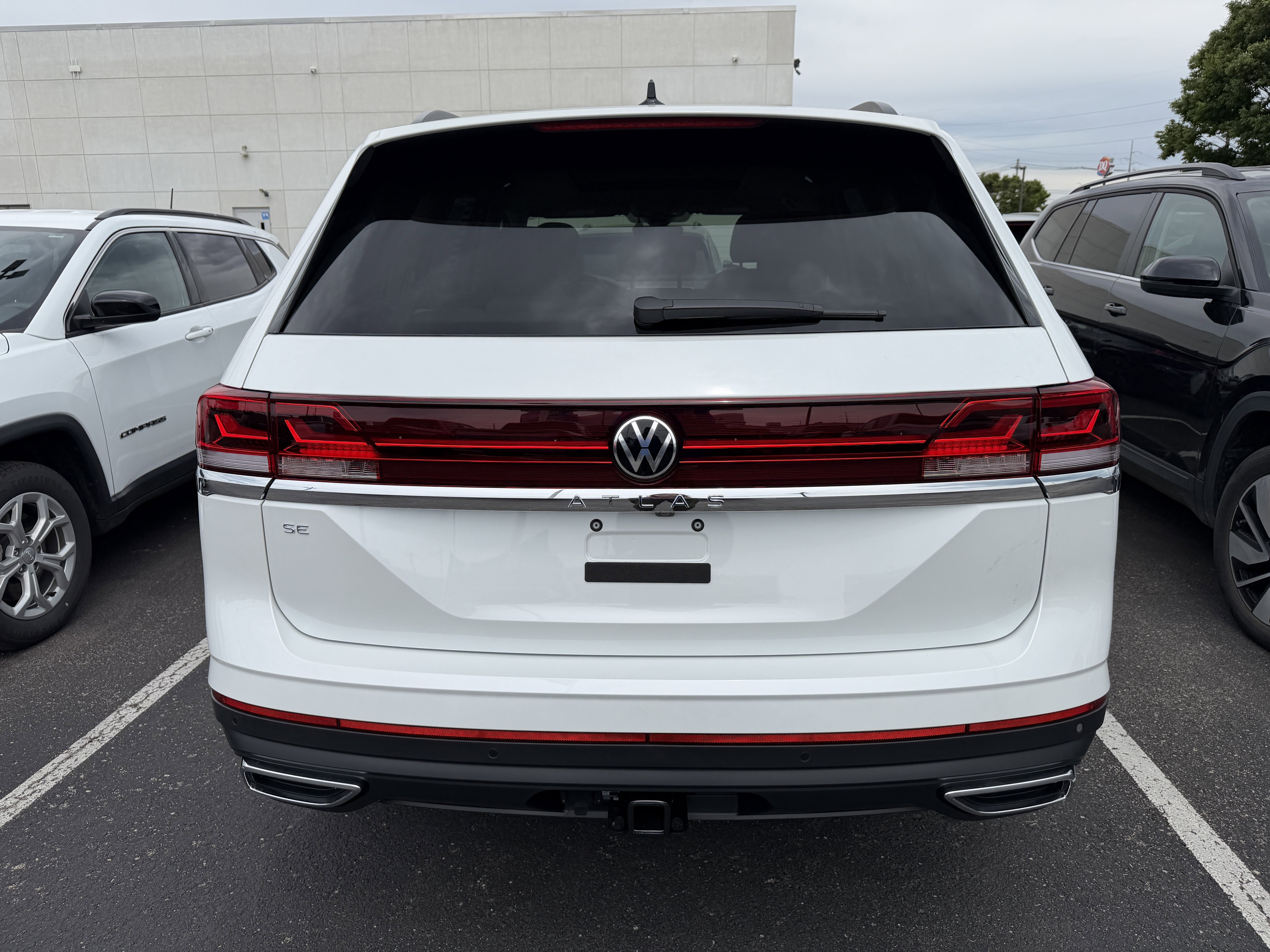 New 2026 Opal White Pearl Volkswagen 2.0T SE w/Technology image 6