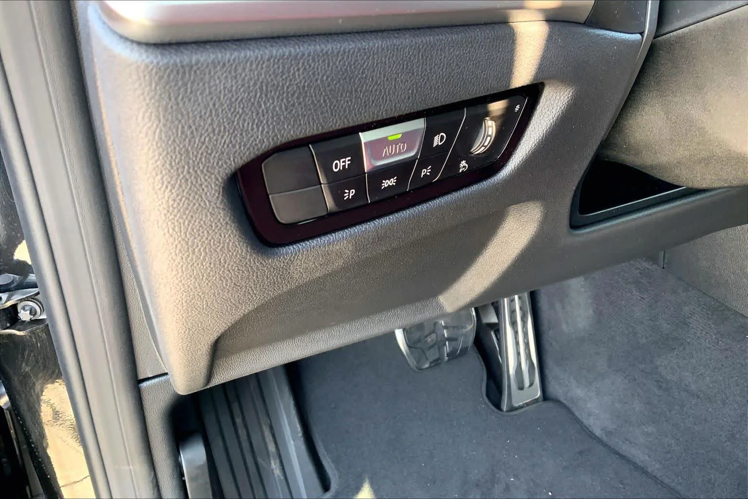 New 2026 Black Sapphire Metallic BMW 430i image 18