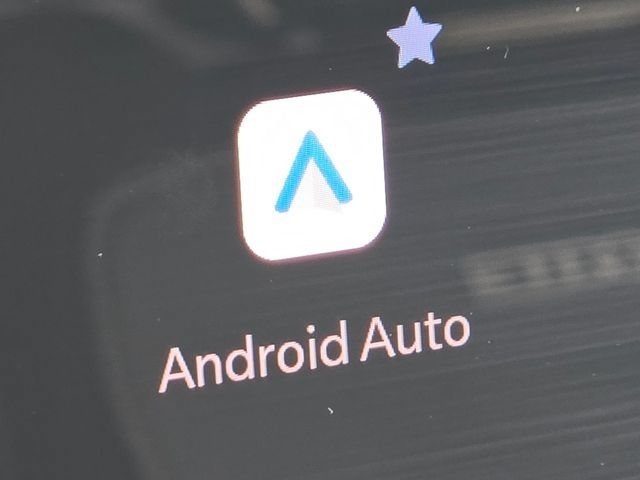 New 2026 Serrano-Green Metallic Exterior Paint RAM Laramie image 12