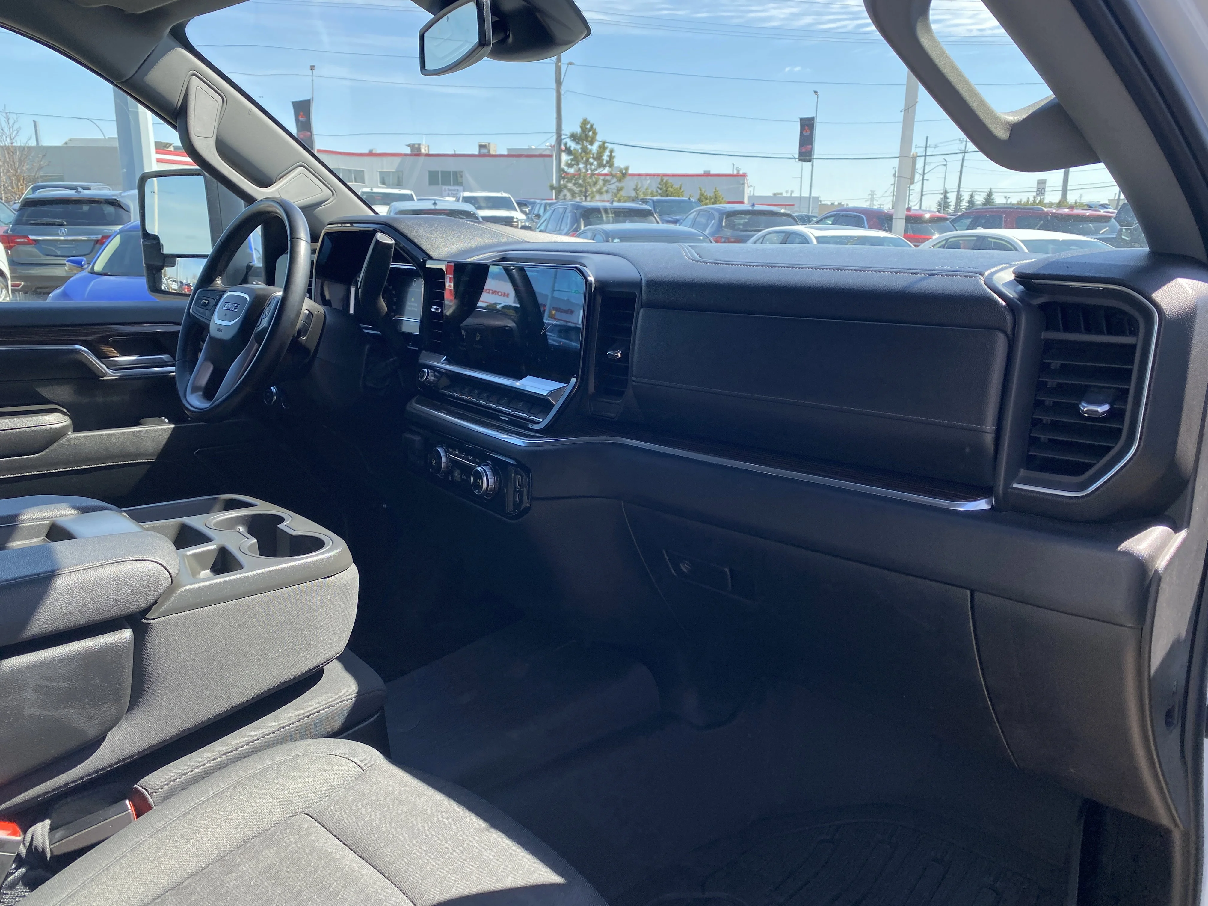 Used 2024 White GMC Crew Cab SLE image 20