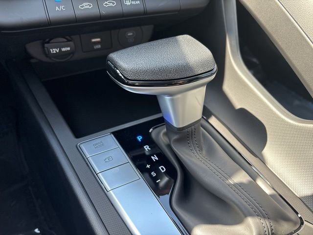 New 2026 White Hyundai SE image 28
