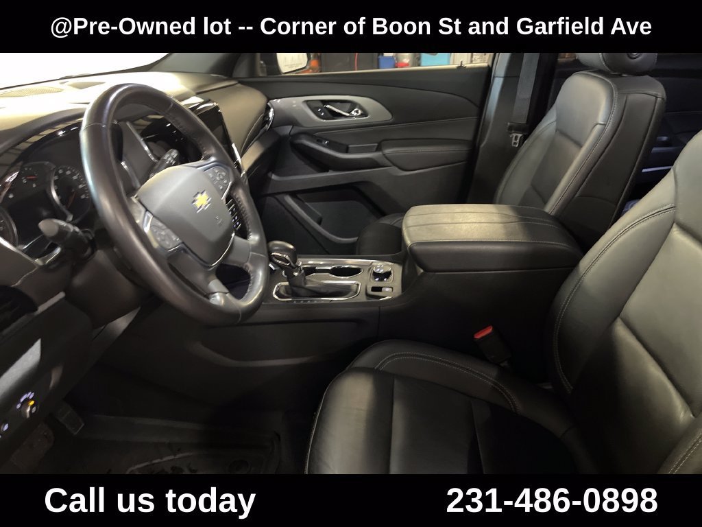 Used 2022 MOSAIC BLACK METALLIC Chevrolet LT Leather image 13
