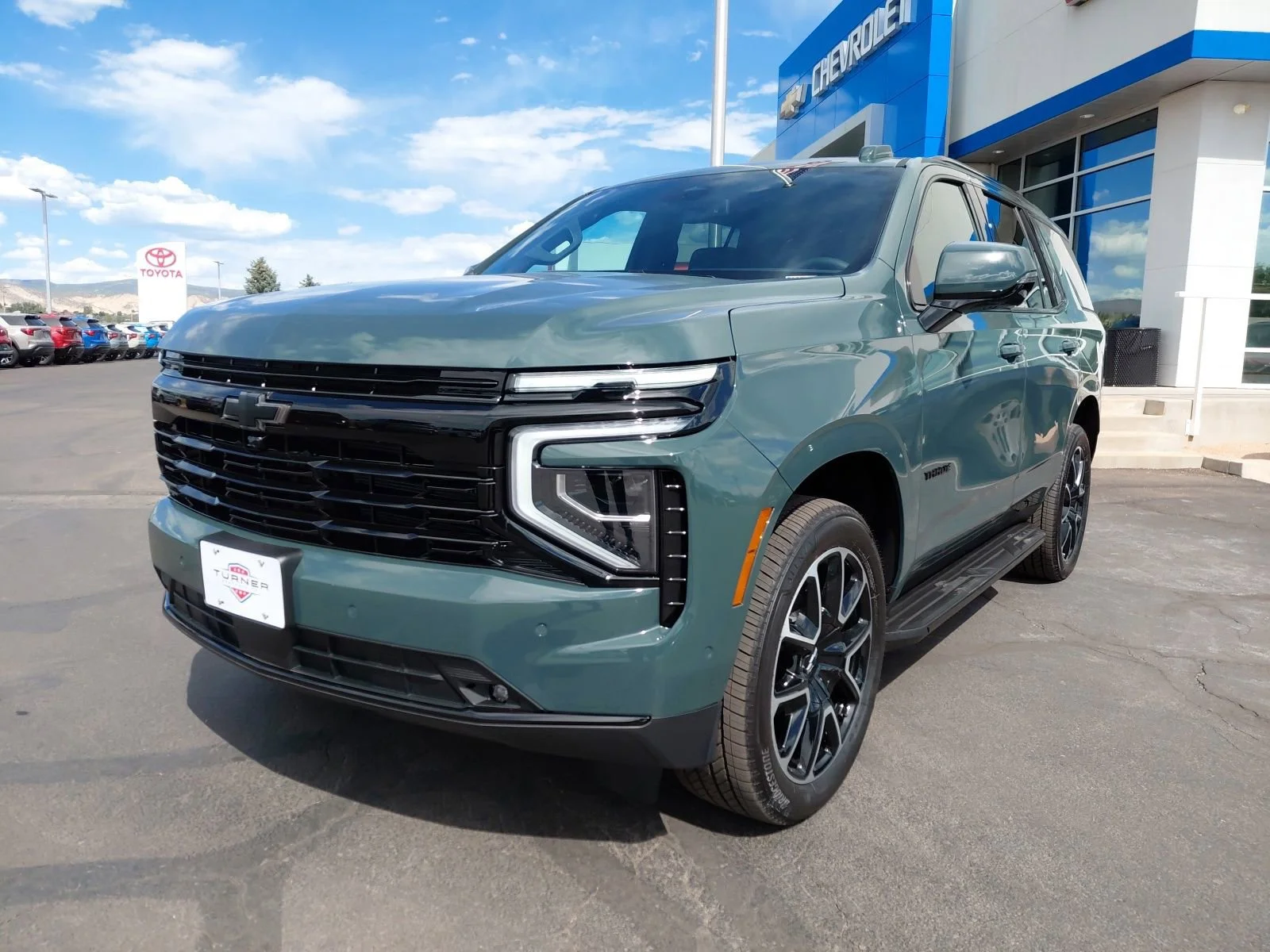 New 2026 Cypress Gray Chevrolet RST image 7