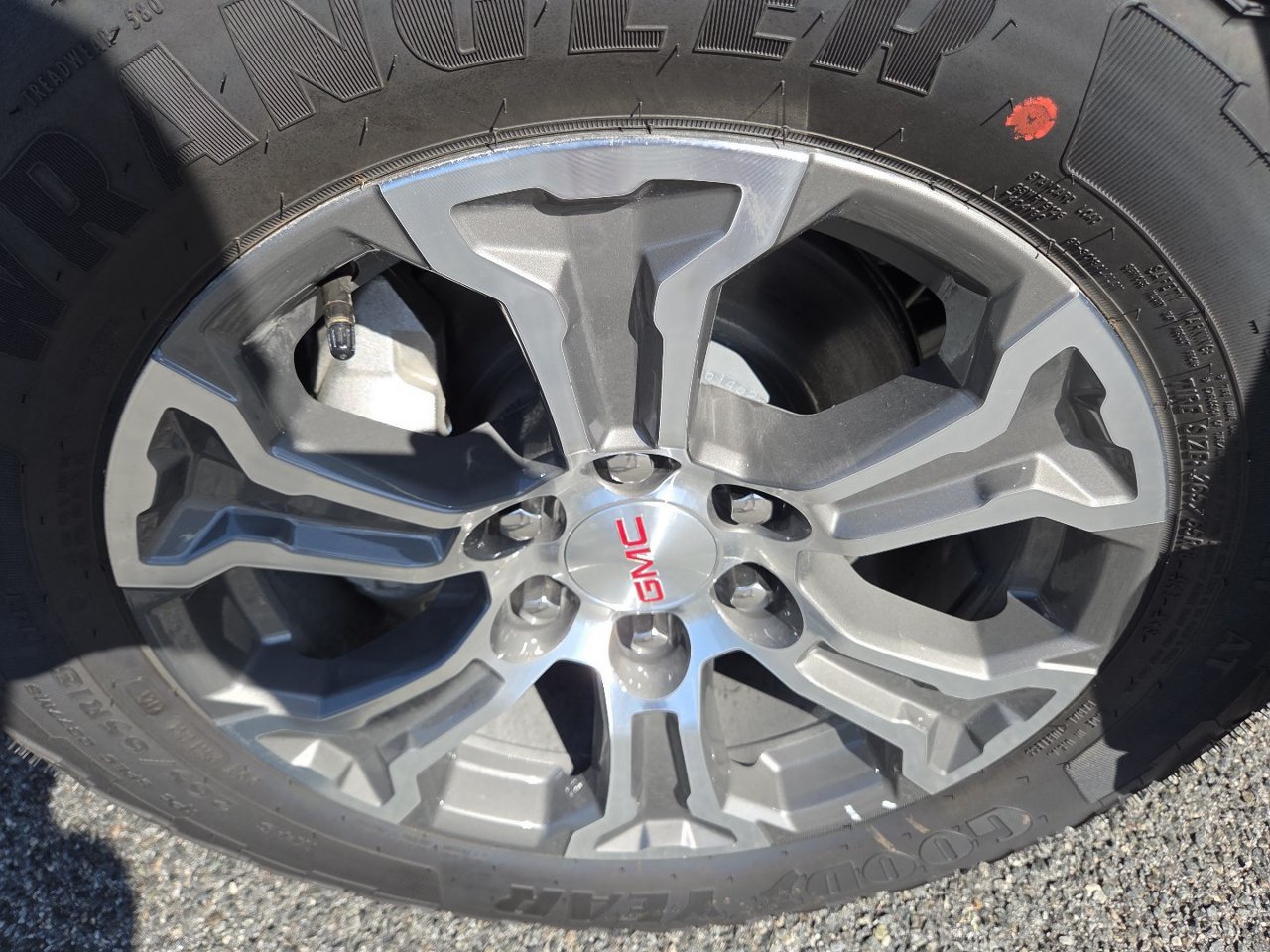 2026 GMC Sierra 1500 SLT - Photo 12
