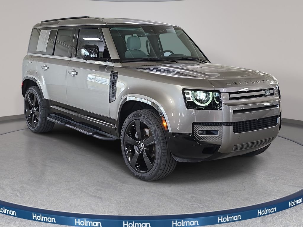 Used 2025 Silver Land Rover X-Dynamic SE image 4
