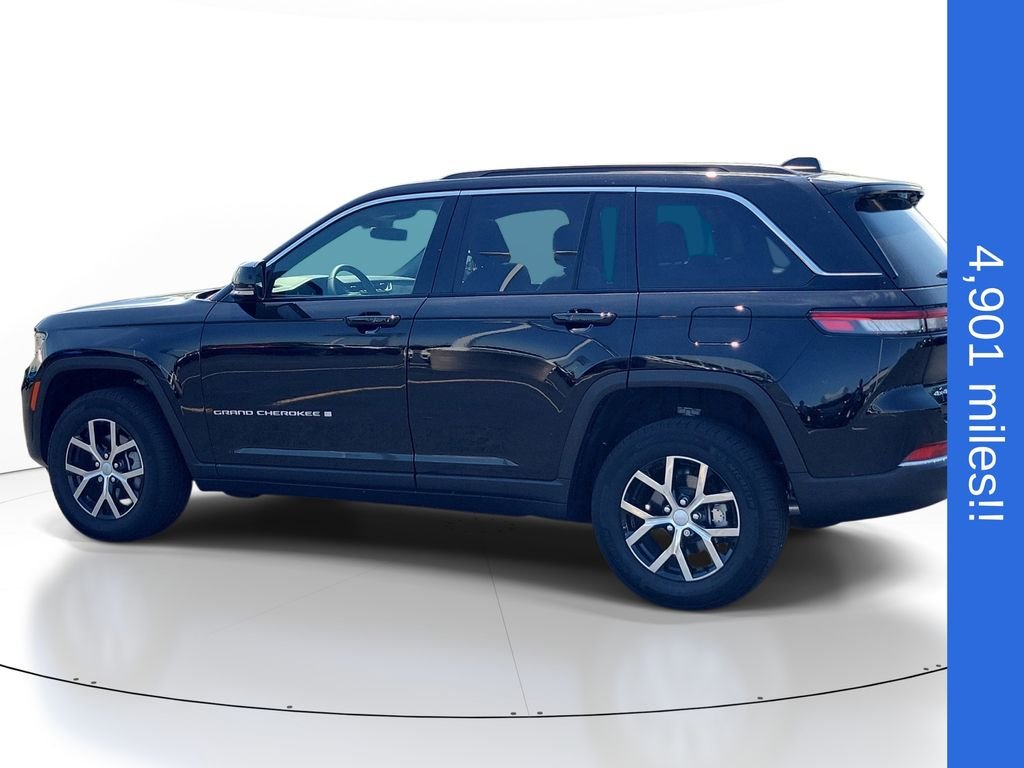 Used 2025 Black Jeep Limited image 3