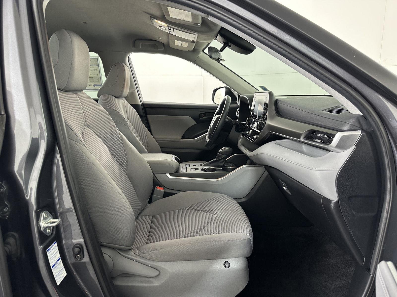 Used 2021 Magnetic Gray Metallic Toyota LE image 17