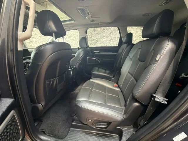 Used 2023 Gravity Gray Kia EX image 16
