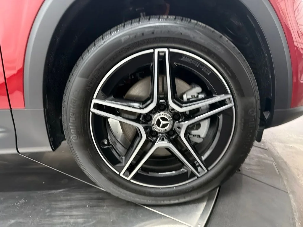 New 2026 Red Mercedes-Benz GLB 250 image 9