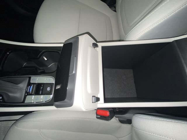 Certified Used 2026 Silver Hyundai SE image 21