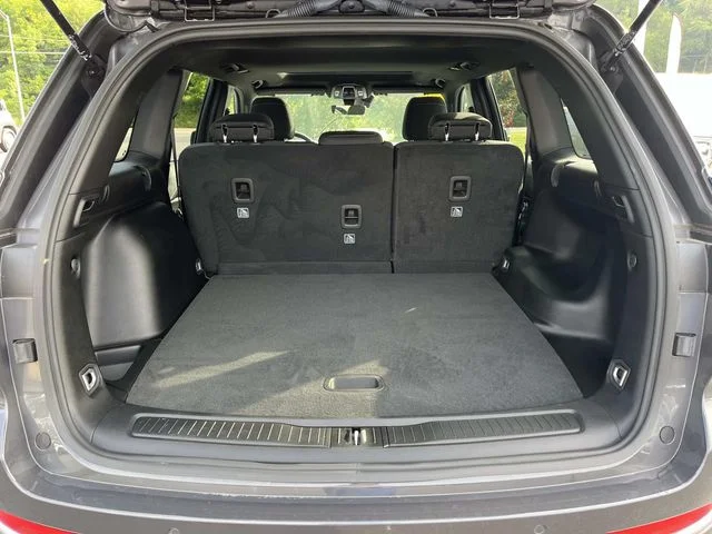 Used 2025 Gray Jeep Laredo X image 19