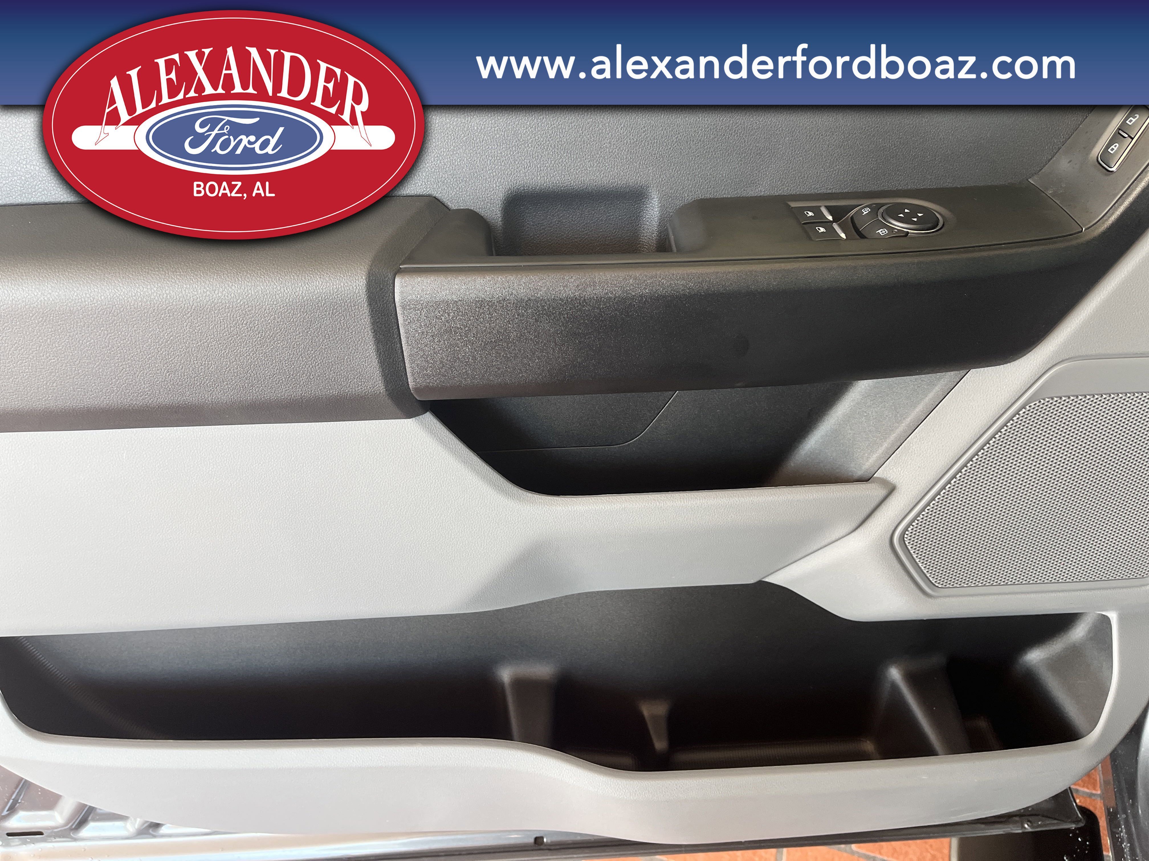 2025 Ford F-350 Super Duty Chassis Cab XL - Photo 13