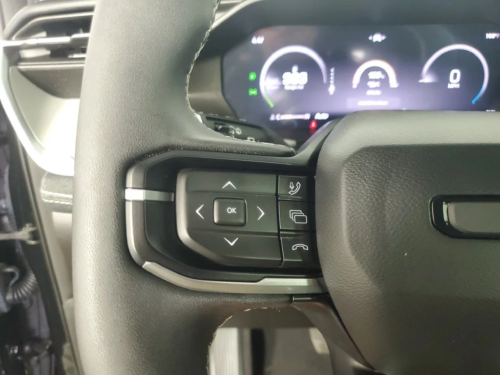 Used 2026 Black Jeep Laredo image 24