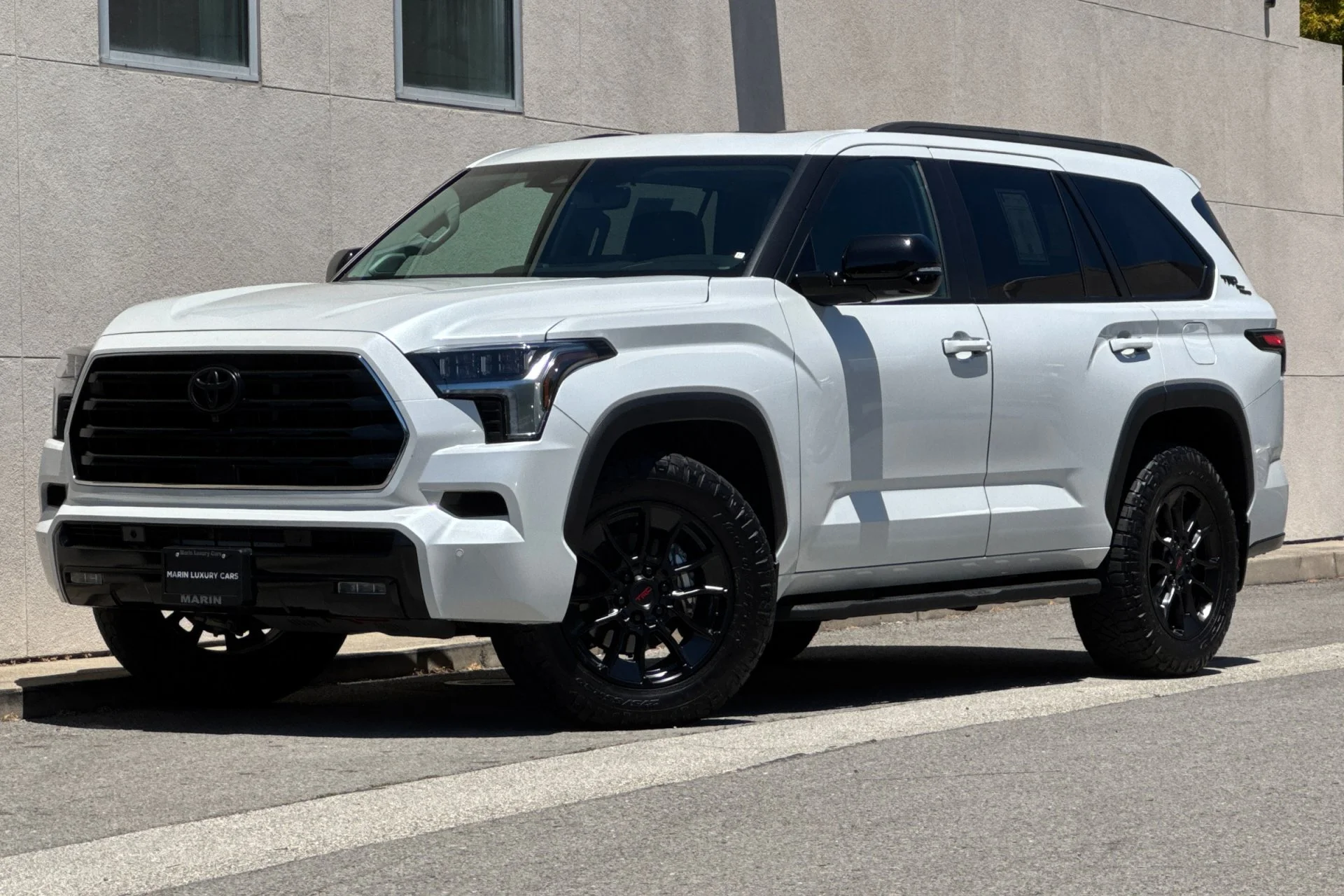2024 Toyota Sequoia Limited 4WD i-FORCE MAX Hybrid's photo