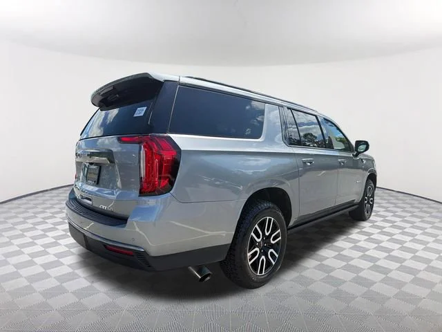 Used 2023 Sterling Metallic GMC AT4 image 5