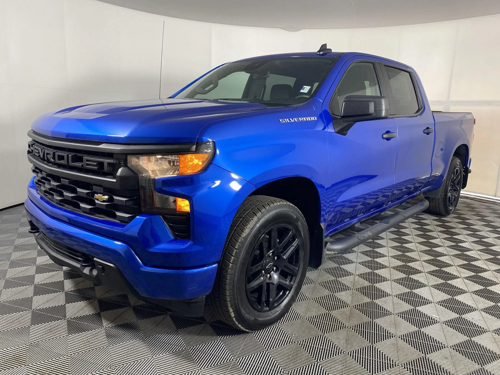 Used 2024 Glacier Blue Metallic Chevrolet Custom image 10