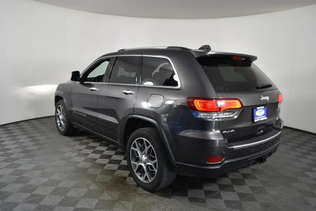 Used 2020 Gray Jeep Limited image 6