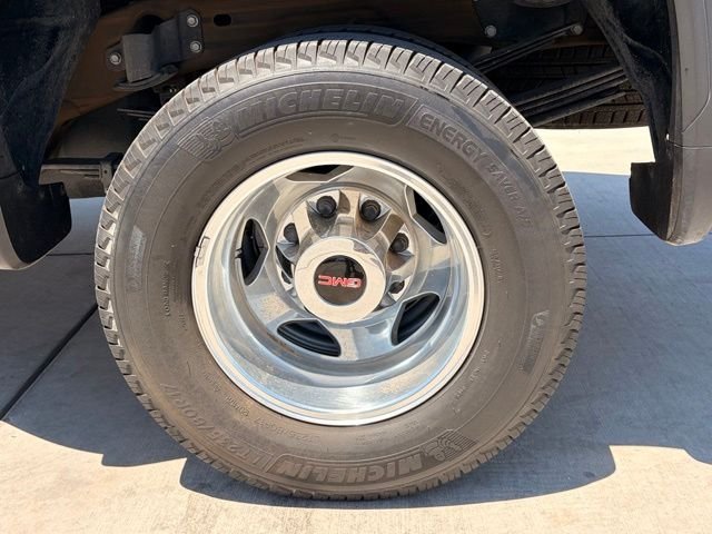 Used 2022 Black GMC Denali image 4