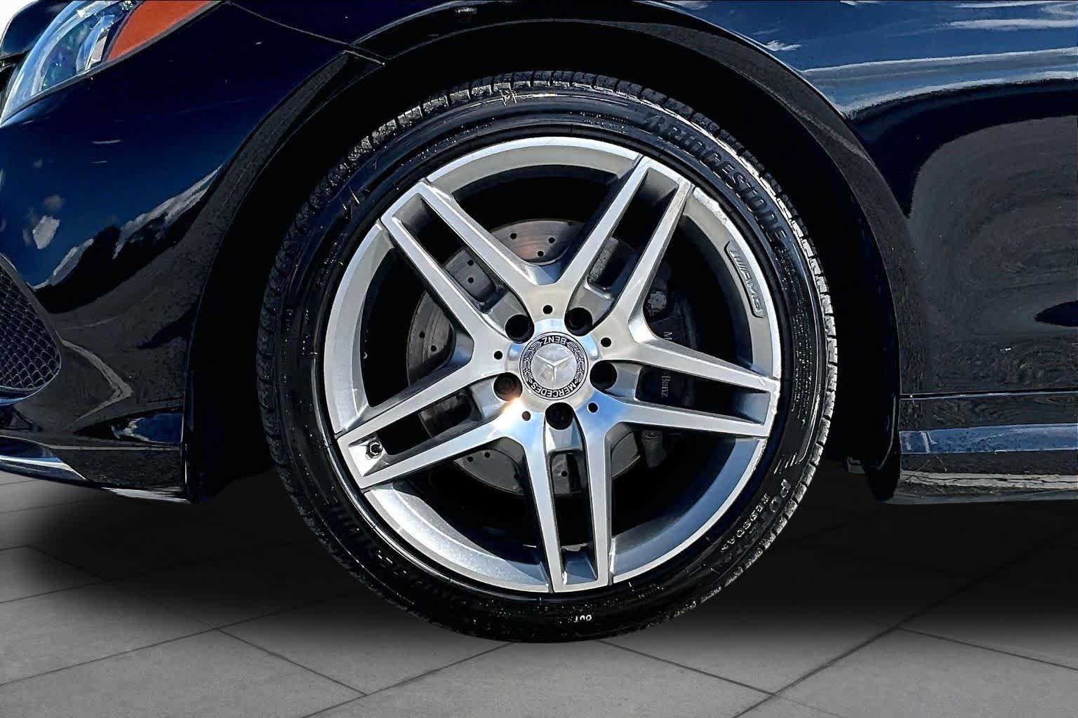 Used 2016 Black Mercedes-Benz E 400 image 10