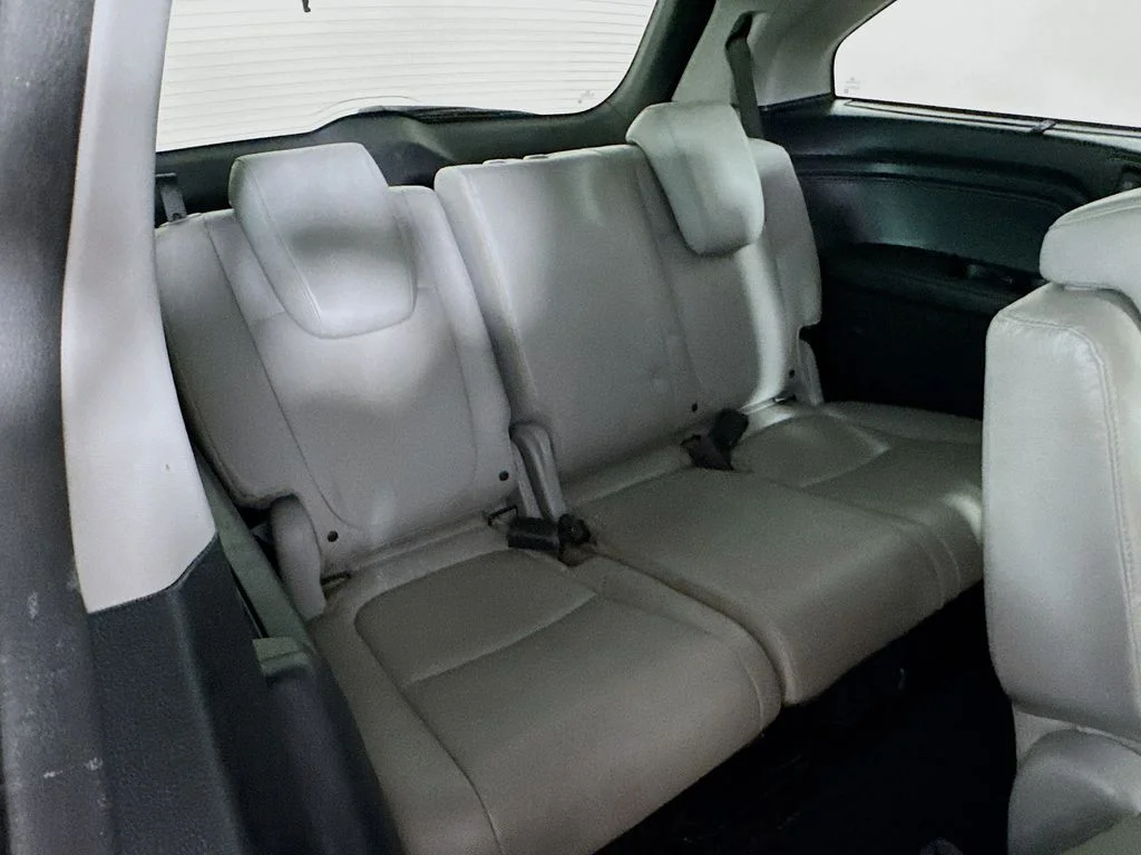 Certified Used 2018 Gray Honda Touring image 37