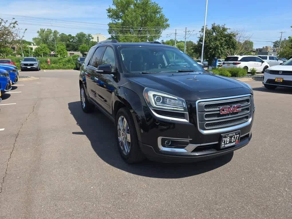 Used 2017 Ebony Twilight Metallic GMC Limited image 3
