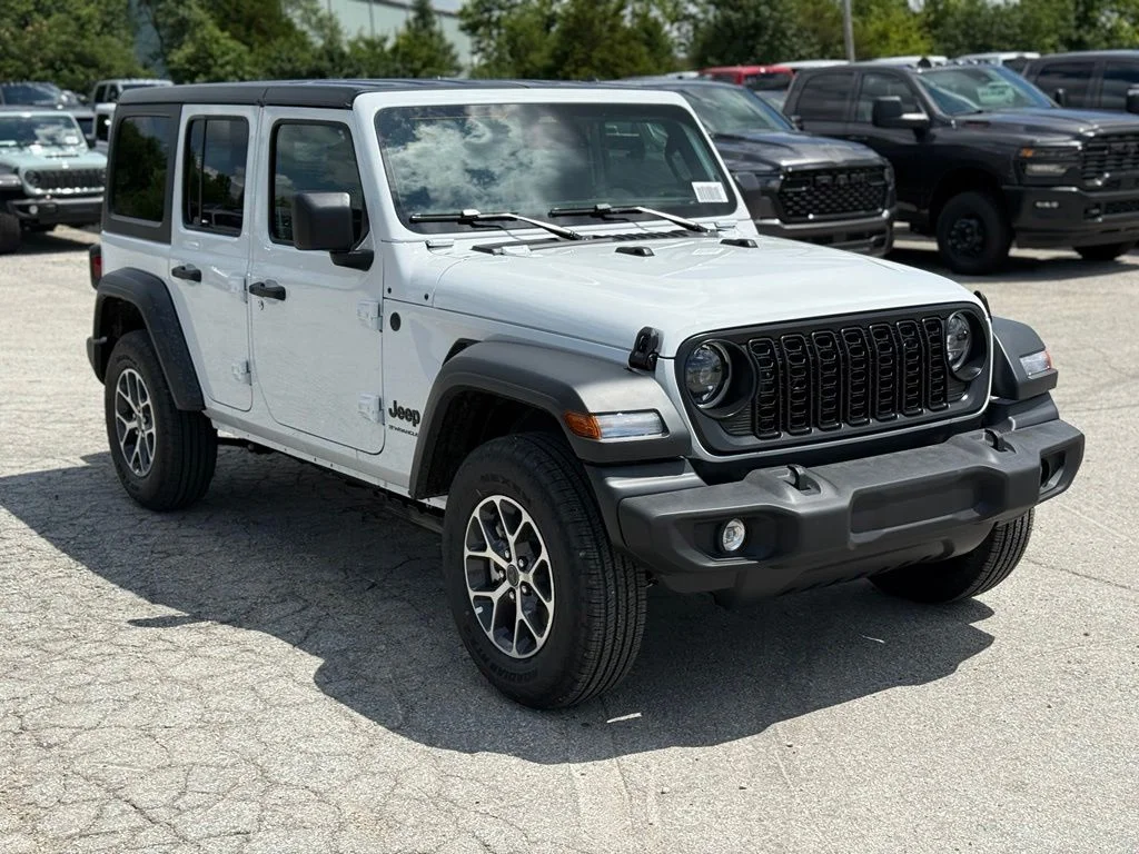 New 2026 Bright White Clear-Coat Exterior Paint Jeep Sport S image 4