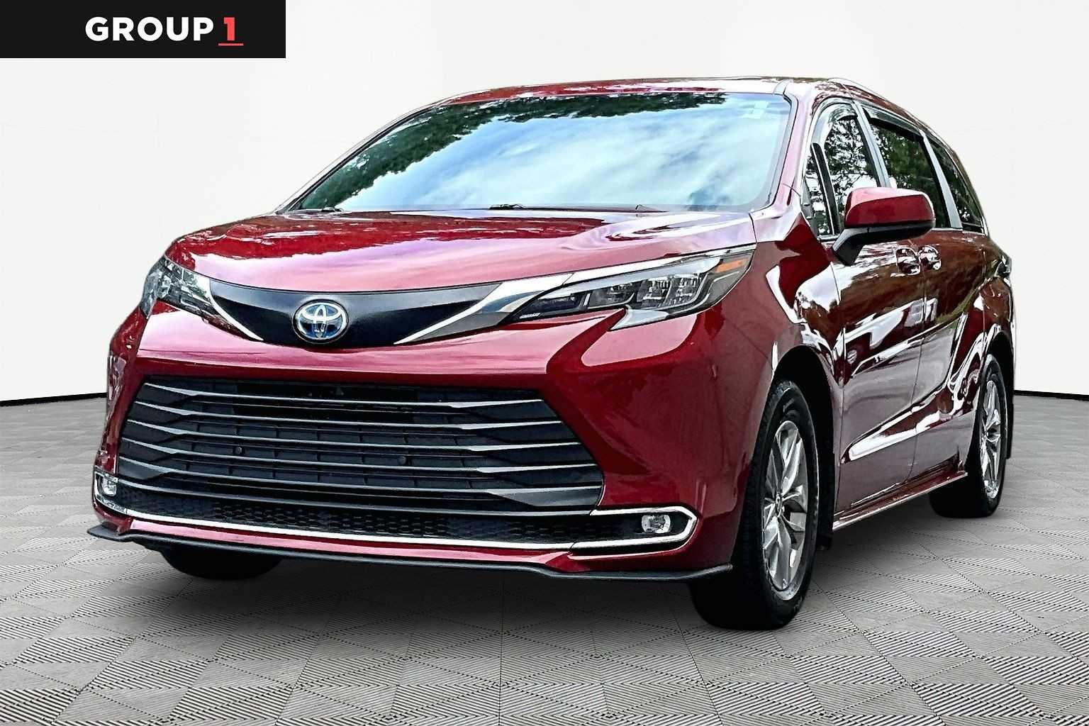 2024 Toyota Sienna XLE