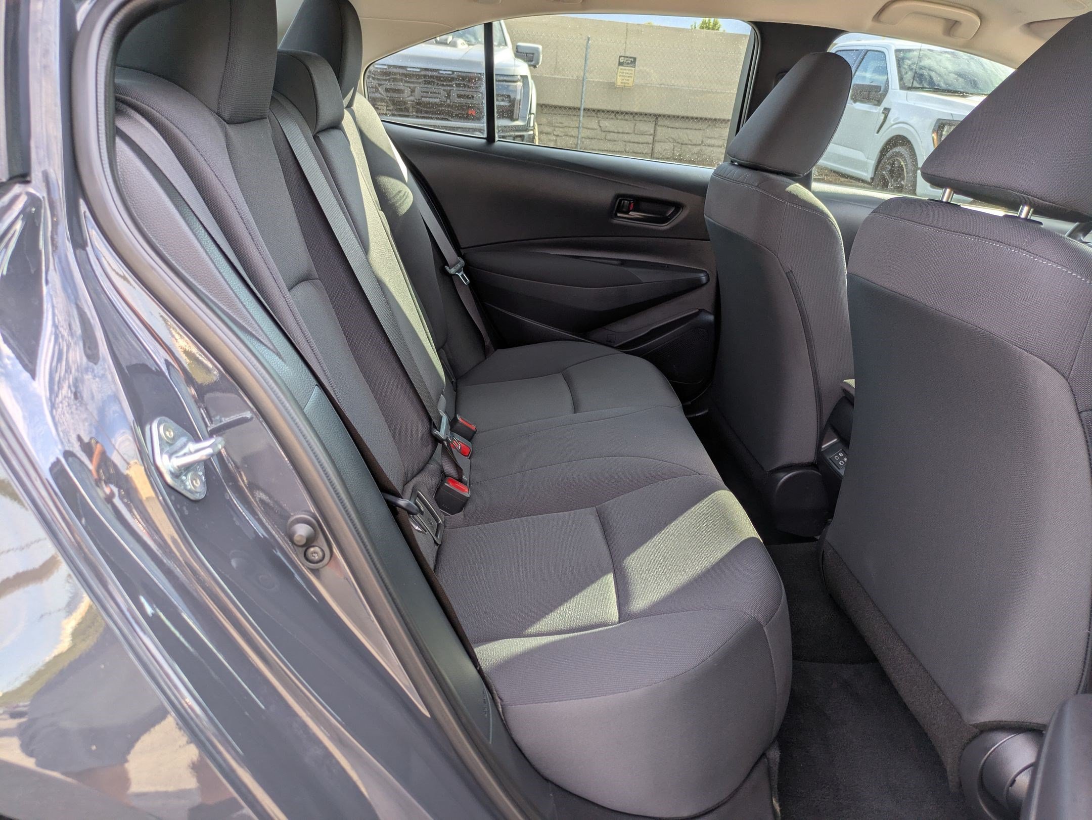 Used 2024 UNDERGROUND Toyota LE image 28