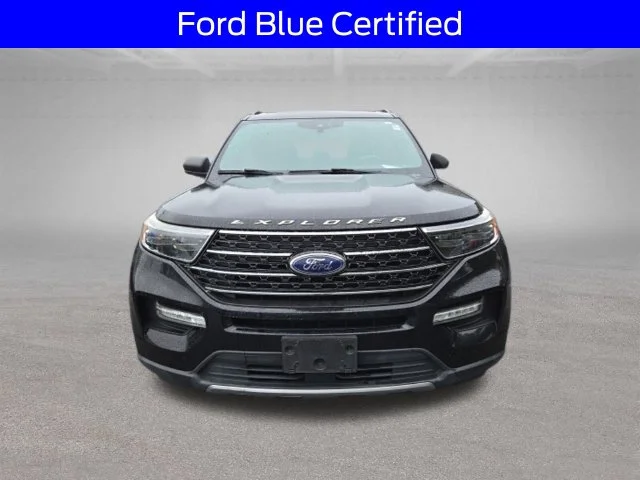 Used 2020 Black Ford XLT image 2