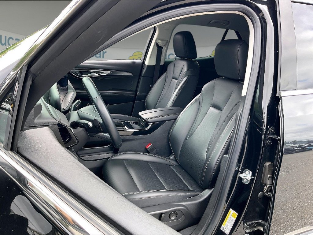 Used 2024 Ebony Twilight Metallic Buick Preferred image 9