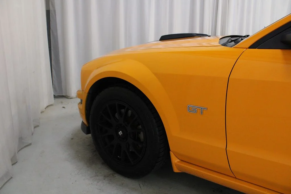 Used 2007 Orange Ford GT Deluxe image 27