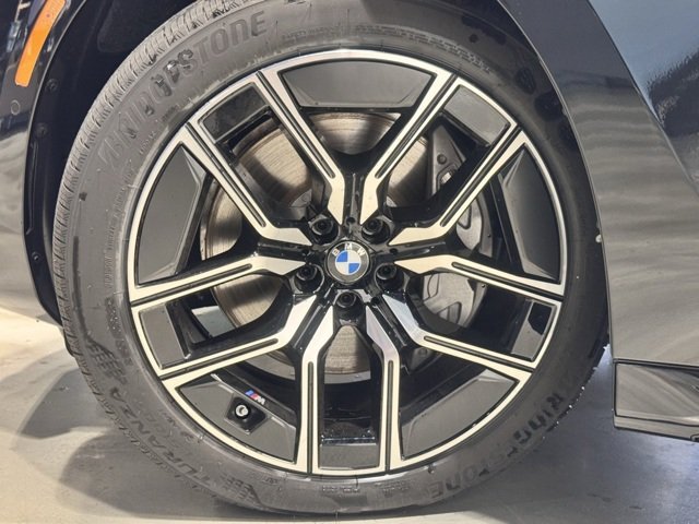 Used 2026 Black Sapphire Metallic BMW 740i xDrive image 10