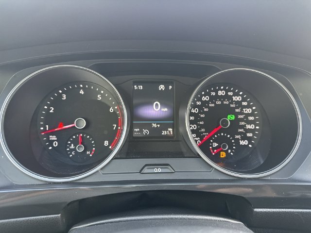 Used 2018 Green Volkswagen 2.0T SE image 19