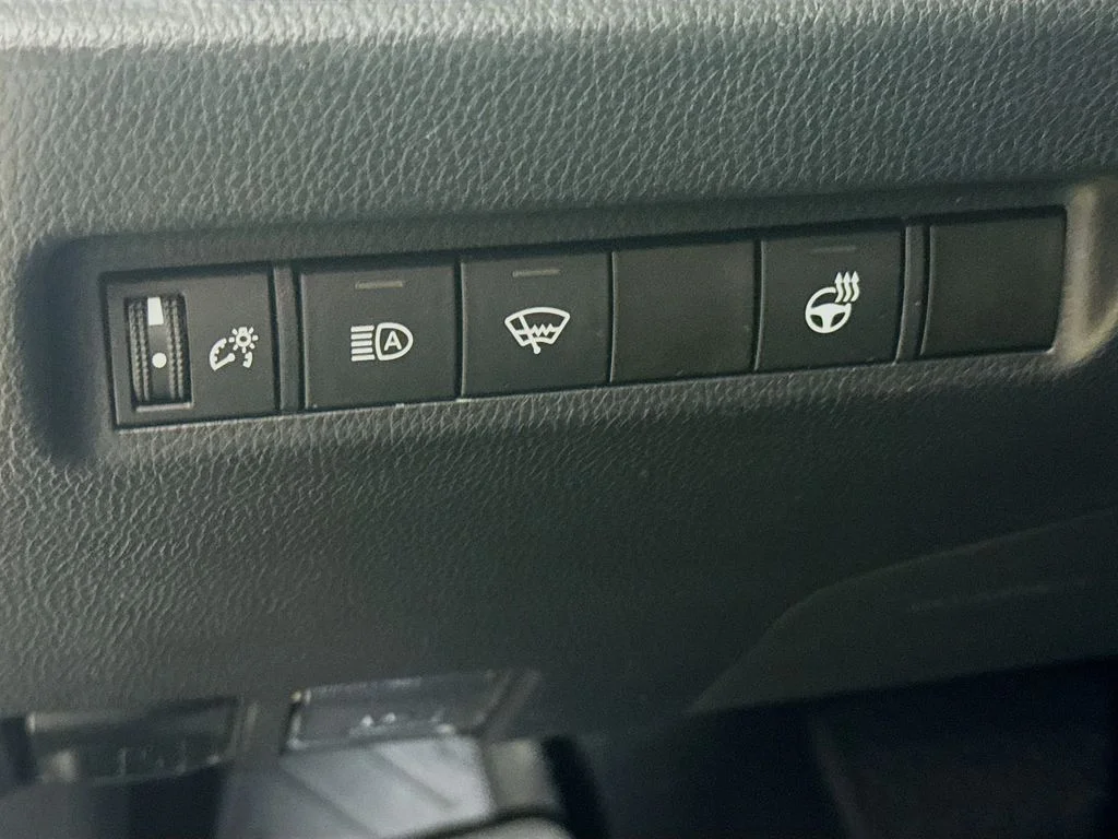 Used 2021 Magnetic Gray Metallic Toyota XLE image 11