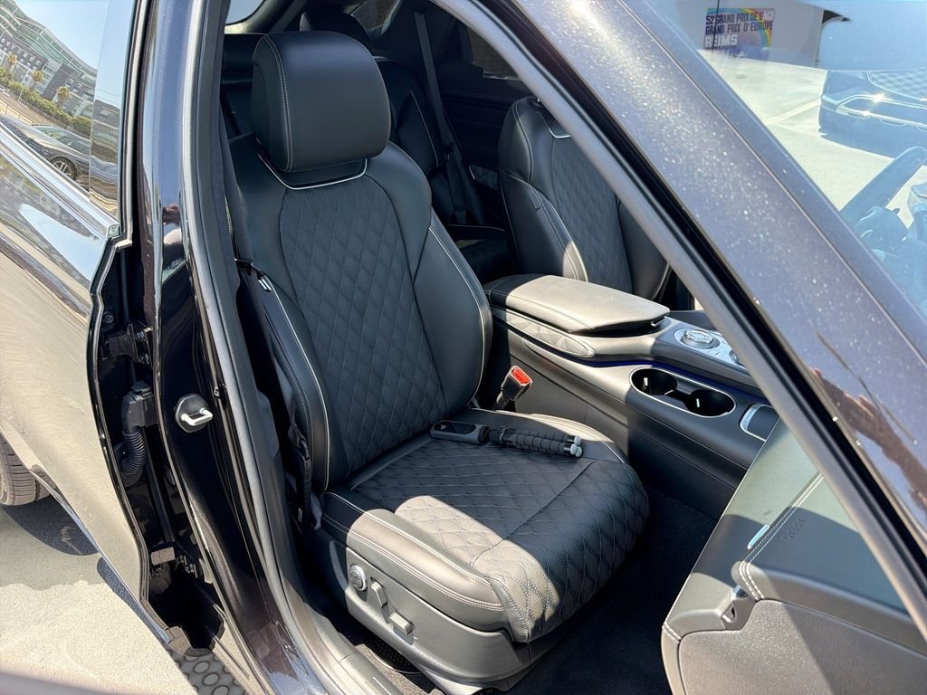 Used 2025 Black Genesis 3.5T Sport image 26