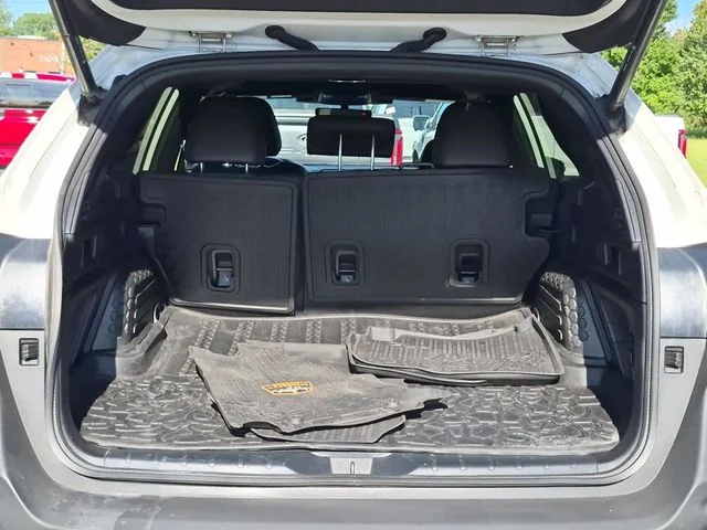 Used 2023 White Subaru Wilderness image 32